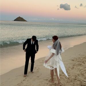 Elegant White Lace Wedding Dress